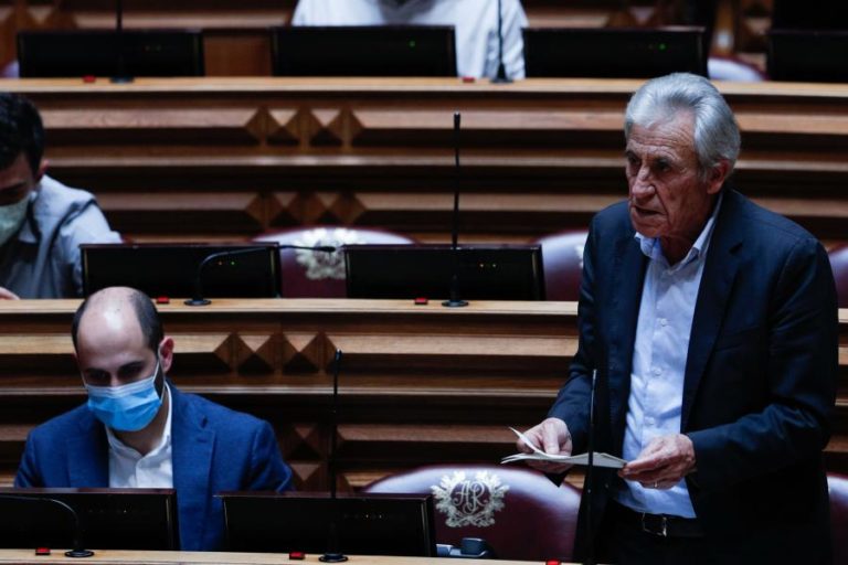 COVID-19: PCP PROPÕE NOVA PRESTAÇÃO SOCIAL EXTRAORDINÁRIA DE 438 EUROS