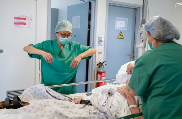 COVID-19: NÚMERO DIÁRIO DE NOVOS CASOS SOBE NA BÉLGICA PARA 356