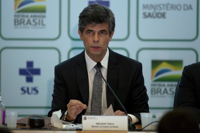 EX-MINISTRO DA SAÚDE BRASILEIRO RECUSA CONVITE PARA CONSELHEIRO DO MINISTÉRIO