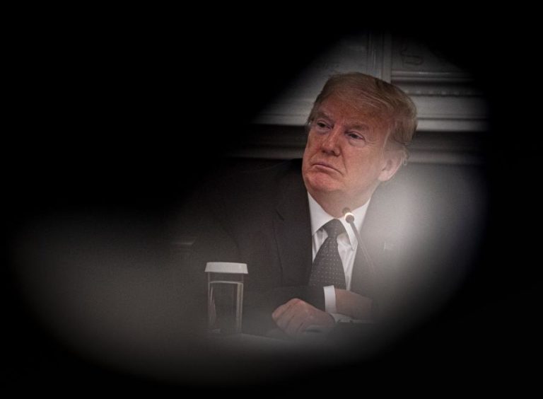 COVID-19: TRUMP ACUSA ORGANIZAÇÃO MUNDIAL DA SAÚDE DE SER “MARIONETA DA CHINA”