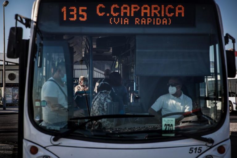 COVID-19:TRANSPORTES PÚBLICOS PODEM SER REFORÇADOS PARA GARANTIR DISTANCIAMENTO – DGS