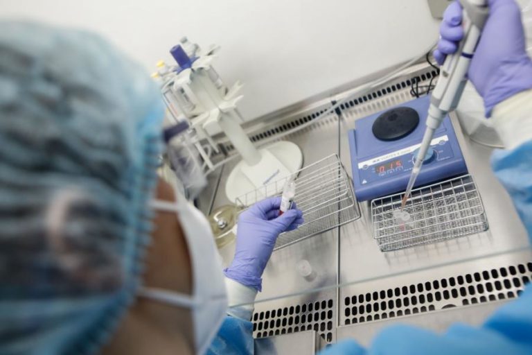 COVID-19: LABORATÓRIO DA UNIDADE LOCAL DE SAÚDE DA GUARDA REALIZOU NOVE MIL TESTES