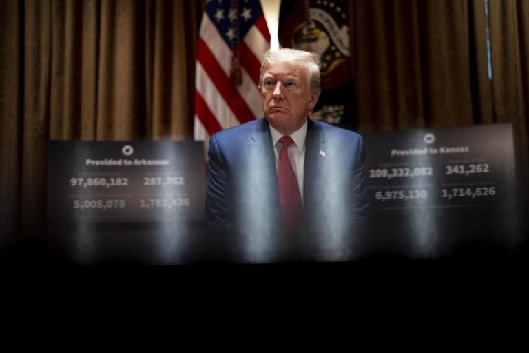 COVID-19: DONALD TRUMP TERMINA DENTRO DE “UM OU DOIS DIAS” TOMA DE HIDROXICLOROQUINA