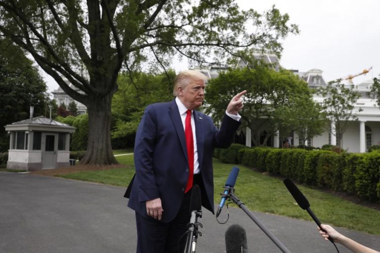 COVID-19: VENTILADORES “OFUSCAM” VISITA DE DONALD TRUMP AO ESTADO DO MICHIGAN