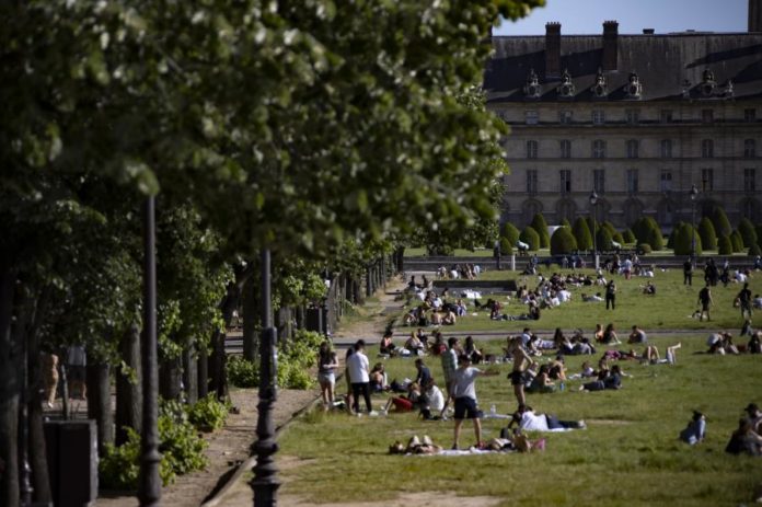 28865080.jpg