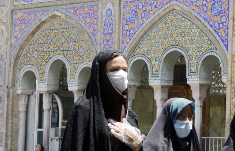 COVID-19: CASOS NO IRÃO SUPERAM OS 150 MIL E PROPAGAÇÃO ACELERA