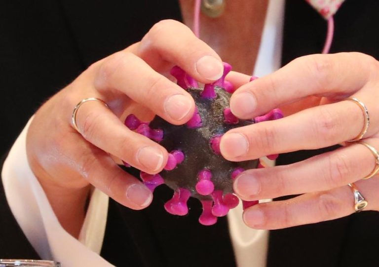 COVID-19: MAIS DE 350 MIL MORTOS E MAIS DE 5,6 MILHÕES DE INFETADOS EM TODO MUNDO