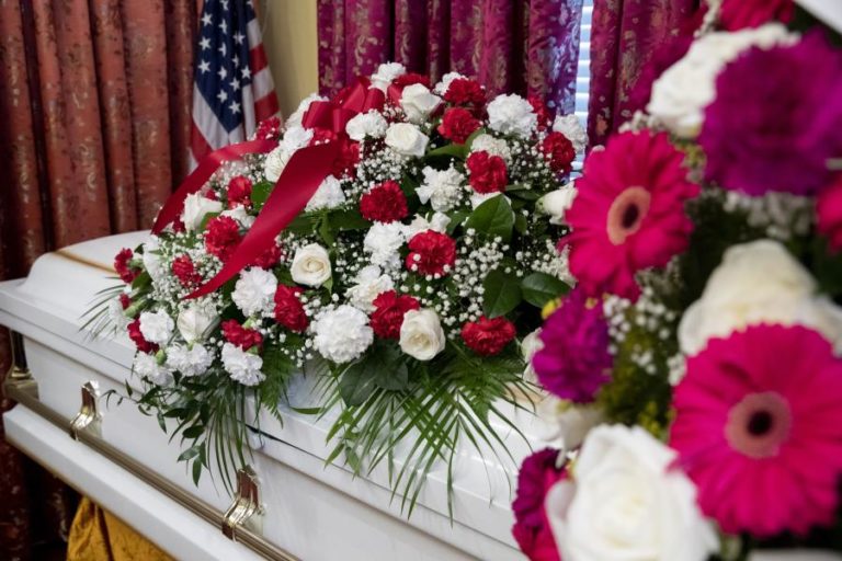 COVID-19: VÍRUS JÁ MATOU 357.311 PESSOAS E INFETOU MAIS DE 5,7 MILHÕES NO MUNDO