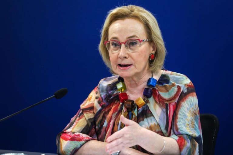 COVID-19: CONCENTRAÇÃO DE PESSOAS EM LISBOA TEM SIDO SUPERIOR AO DESEJÁVEL – DGS