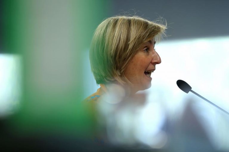 COVID-19: SERVIÇOS DO SNS NAS ZONAS COM NOVOS SURTOS SEM RETOMA DA ATIVIDADE NORMAL