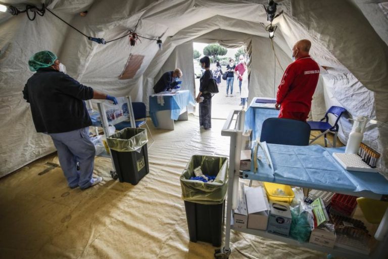 COVID-19: ITÁLIA REGISTA 111 MORTES E 416 NOVOS CASOS NAS ÚLTIMAS 24 HORAS