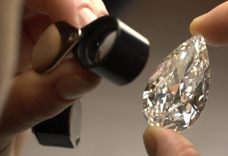 COVID-19: ANGOLA VAI PRODUZIR MENOS DOIS MILHÕES DE QUILATES DE DIAMANTES ESTE ANO DEVIDO À PANDEMIA