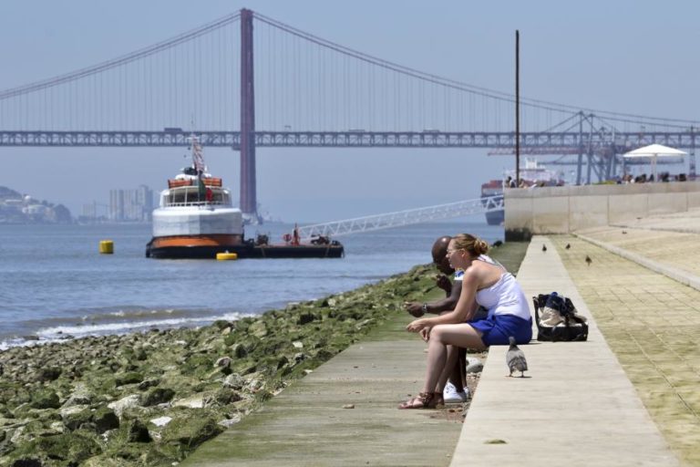 COVID-19: LISBOA E VALE DO TEJO VOLTA A TER 92% DOS NOVOS CASOS