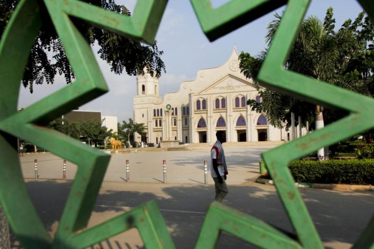 COVID-19: ANGOLA RECUA NA ABERTURA DE CULTO EM LUANDA E CUANZA NORTE DEVIDO A NOVOS CASOS