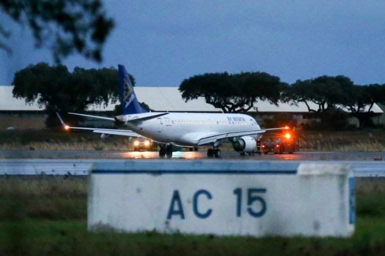 AVIÃO DA AIR ASTANA DESCOLOU DA OGMA COM COMANDOS INVERTIDOS – INVESTIGAÇÃO