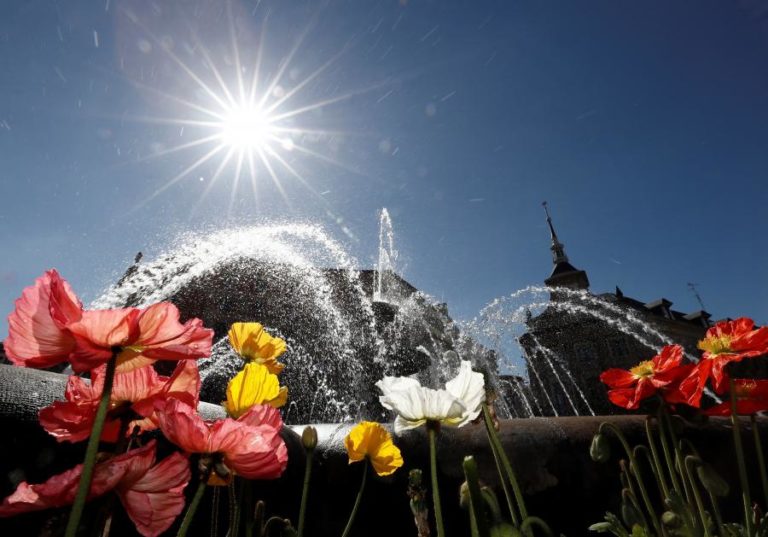 COVID-19: OMS DESCONHECE FORMA COMO VÍRUS ATUA NAS DIFERENTES ESTAÇÕES DO ANO