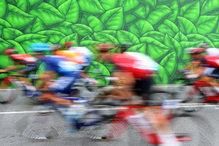 COVID-19: VIANA DO CASTELO INTERDITA PASSAGEM DA VOLTA A PORTUGAL EM BICICLETA