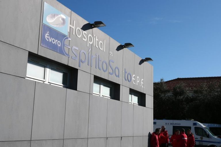 COVID-19: HOSPITAL DE ÉVORA TESTA DOENTES E PROFISSIONAIS APÓS CASO POSITIVO
