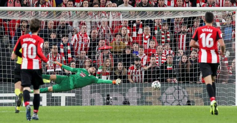 GUARDA-REDES RUI SILVA LESIONA-SE E DEVE FALHAR RESTO DA ÉPOCA NO GRANADA