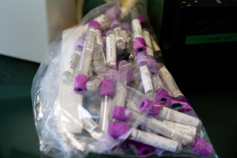 COVID-19: PORTUGAL COM 1.424 MORTOS E 32.700 INFETADOS