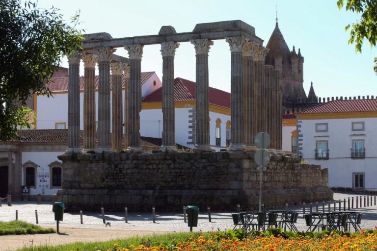 COVID-19: CÂMARA DE ÉVORA CANCELA EDIÇÃO DESTE ANO DO ARTES À RUA