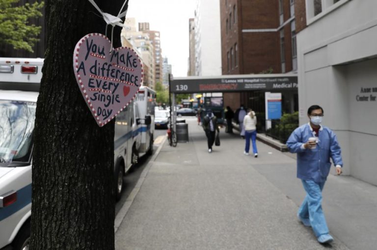 EUA ANUNCIAM DIRETIVA QUE PERMITE A MÉDICOS RECUSAREM ABORTOS E OPERAÇÕES DE REATRIBUIÇÃO DE GÉNERO