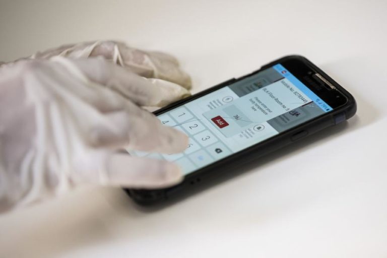 COVID-19: COMISSÃO DIZ QUE APLICAÇÃO PARA RASTREIO TEM RISCOS E DEFENDE TESTE PILOTO