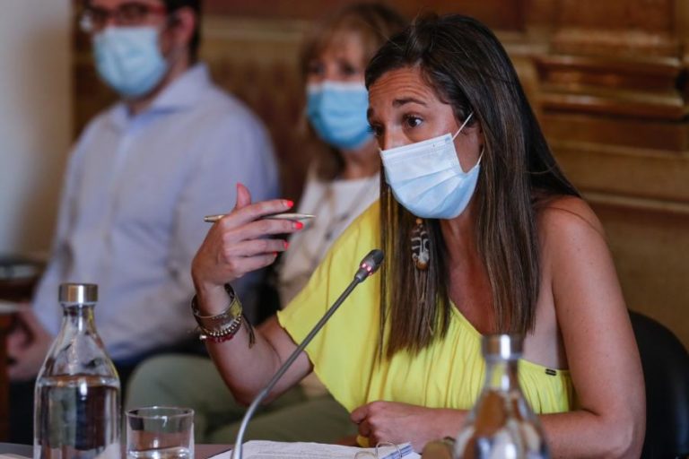 ENFERMEIROS APELAM AO CONSENSO ENTRE PARTIDOS PARA A VALORIZAÇÃO DA CARREIRA