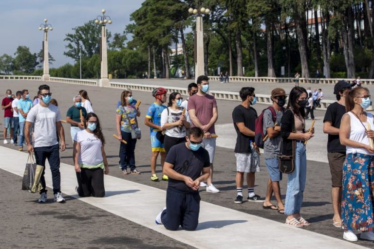 COVID-19: PEQUENOS GRUPOS ESTÃO A REAGENDAR PEREGRINAÇÕES AO SANTUÁRIO DE FÁTIMA