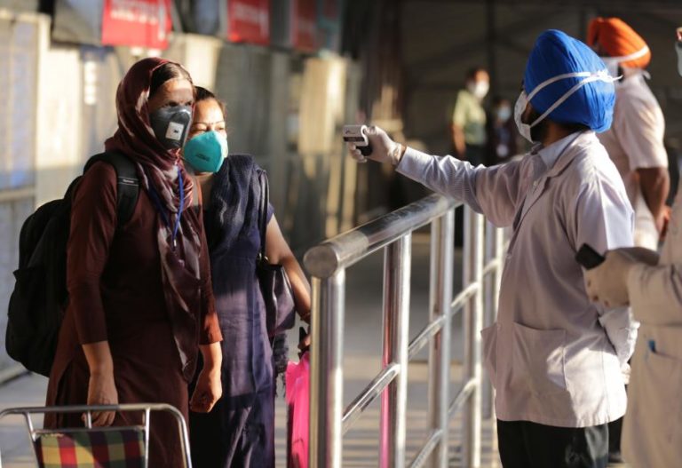 COVID-19: ÍNDIA COM 230 MORTOS NAS ÚLTIMAS 24 HORAS