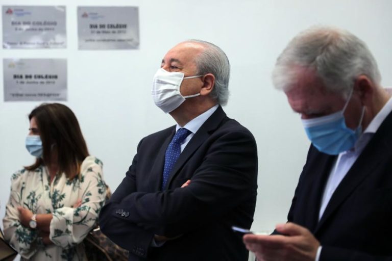 RIO CONSIDERA “HONROSO” APOIO DE COSTA A MARCELO E PROMETE POSIÇÃO RÁPIDA APÓS ANÚNCIO DE RECANDIDATURA