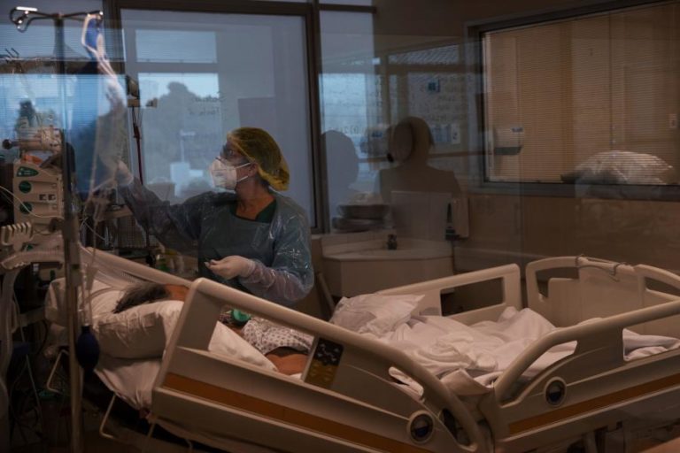 COVID-19: CHILE ULTRAPASSA ESPANHA NO NÚMERO DE CASOS E ESPECIALISTAS PREVEEM 70.000 MORTES