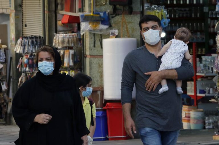 COVID-19: IRÃO REGISTA MAIS DE 100 MORTES PELO QUARTO DIA CONSECUTIVO