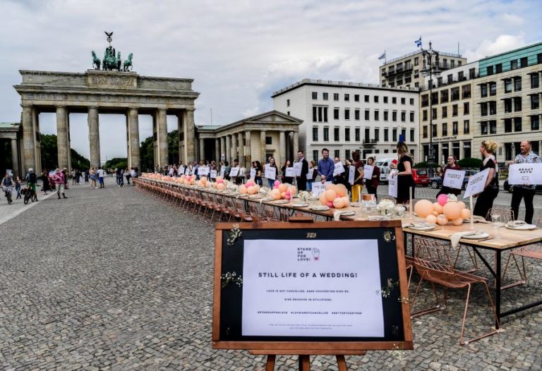 COVID-19: NOVOS CASOS NA ALEMANHA VOLTAM A SUPERAR OS 500 NUM DIA