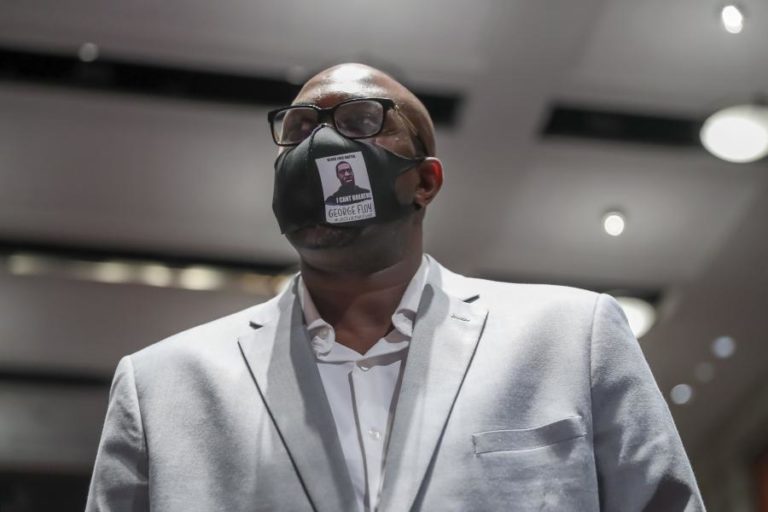EUA/FLOYD: IRMÃO DE GEORGE FLOYD APELA AO FIM DE SOFRIMENTO DOS AFRO-AMERICANOS