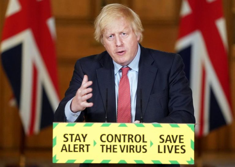 COVID-19: PM BRITÂNICO CONSIDERA “PREMATURAS” QUESTÕES SOBRE ATRASO DO CONFINAMENTO