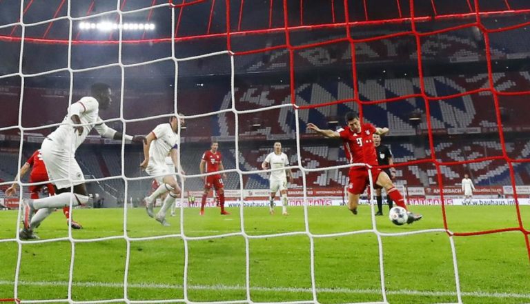 BAYERN MUNIQUE VENCE FRANKFURT E ESTÁ NA FINAL DA TAÇA COM BAYER LEVERKUSEN