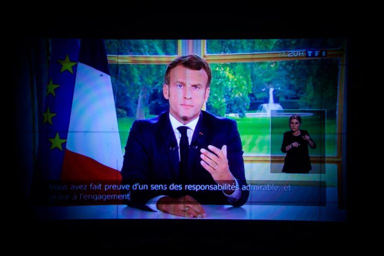 COVID-19: MACRON DÁ LUZ VERDE AO DESCONFINAMENTO TOTAL E ANUNCIA PLANO PARA A ECONOMIA