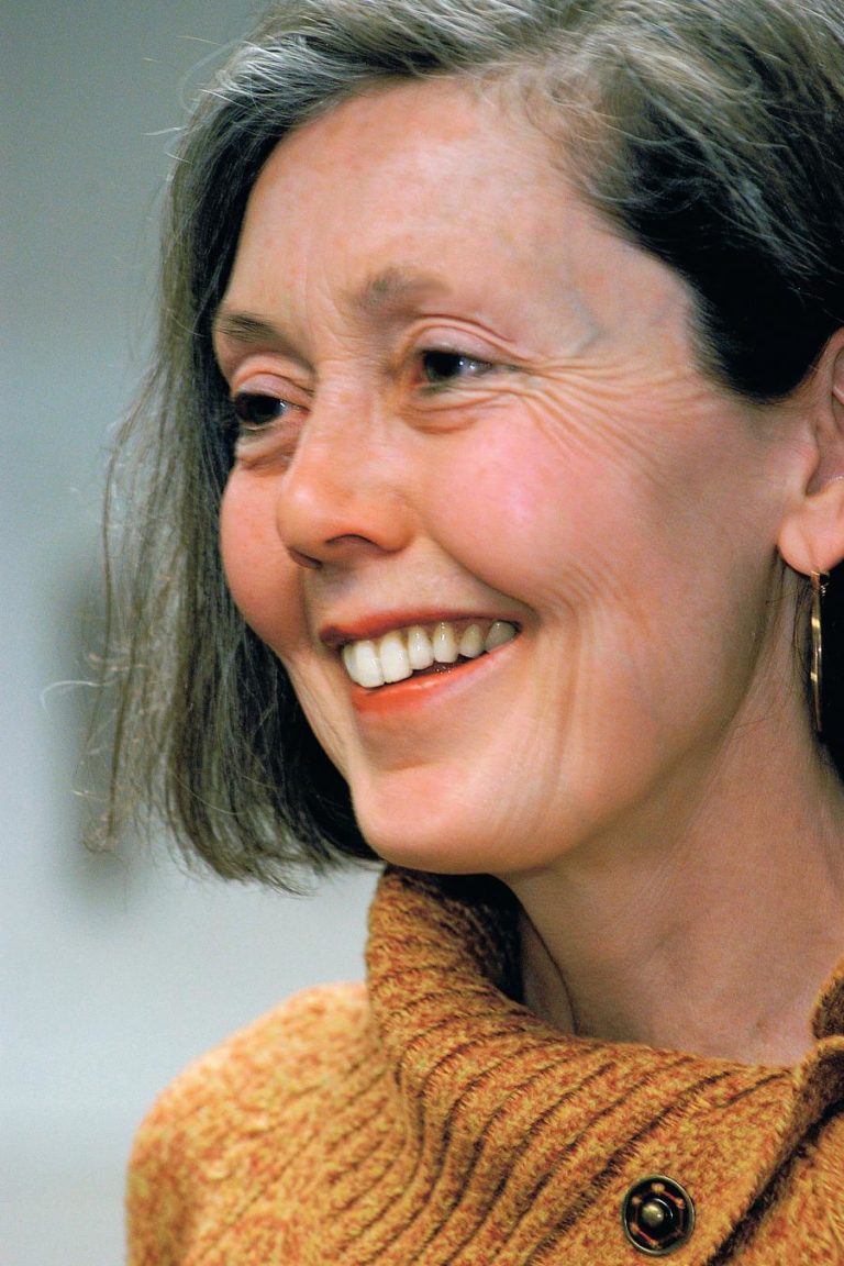 ANNE CARSON, VENCEDORA DO PRÉMIO PRINCESA DAS ASTÚRIAS DAS LETRAS, EDITADA EM PORTUGAL