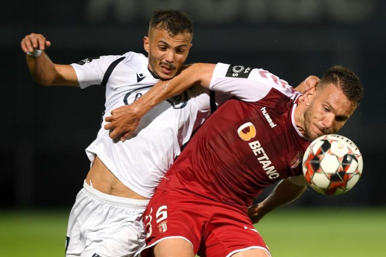 FAMALICÃO E SPORTING DE BRAGA EMPATAM NO FECHO DA JORNADA