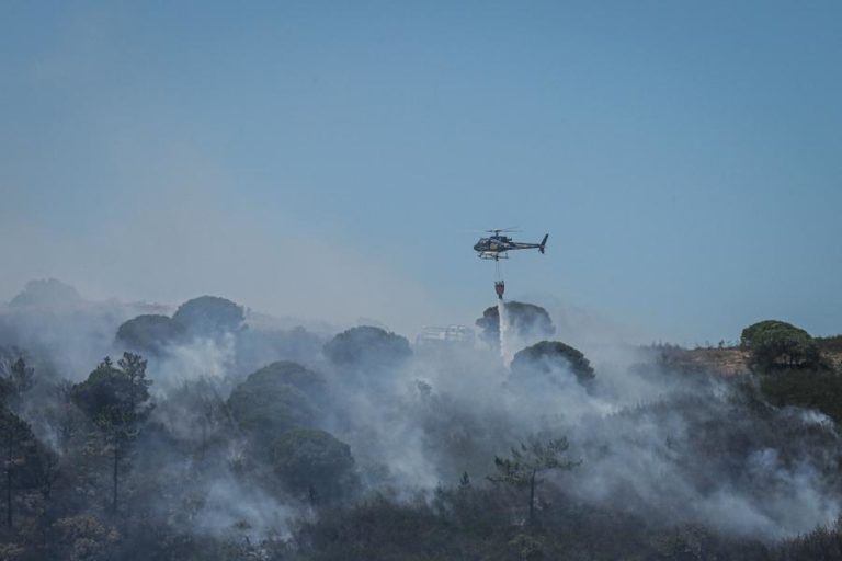 BOMBEIROS ESPERAM NOITE DIFÍCIL DEVIDO AO VENTO NO ALGARVE