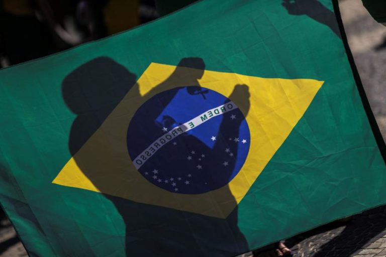 COVID-19: SÉRGIO TRÉFAUT DIZ QUE PORTUGAL NÃO PODE SER “CÚMPLICE DE UM GENOCÍDIO” NO BRASIL