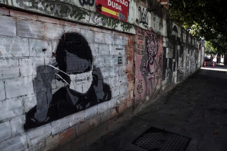 COVID-19: TRIBUNAL DE CONTAS BRASILEIRO CRITICA GESTÃO DO GOVERNO NA PANDEMIA