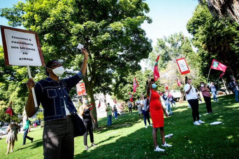 TRABALHADORES DO LUSITANA-RESTAURAÇÃO VÃO PEDIR SUBSÍDIO DE DESEMPREGO APÓS TRÊS MESES SEM SALÁRIOS