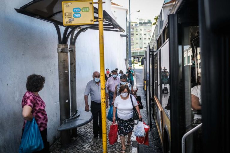 COVID-19: MEDO CRESCE NOS HABITANTES DE ODIVELAS E MÁSCARA TORNA-SE INDISPENSÁVEL