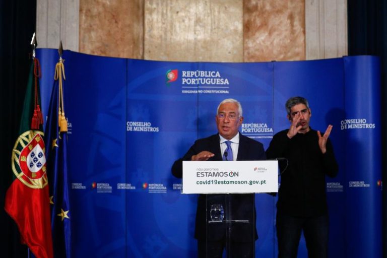 COVID-19: COSTA REVÊ-SE “TOTALMENTE NA SÍNTESE” DE MARCELO SOBRE REUNIÃO DO INFARMED