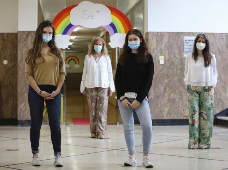 EXAMES/SECUNDÁRIO: COVID-19 DESAFIOU PROFESSORES E ALUNOS DO ROSÁRIO A TRABALHAREM EM EQUIPA
