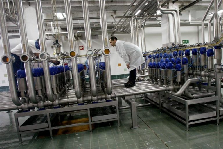 COVID-19: SUPER BOCK FAZ “IGNÓBIL APROVEITAMENTO” DA PANDEMIA PARA REDUZIR CUSTOS – CT