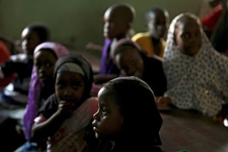 COVID-19: GOVERNO GUINEENSE ADIA PARA DATA A INDICAR RECOMEÇO DAS AULAS