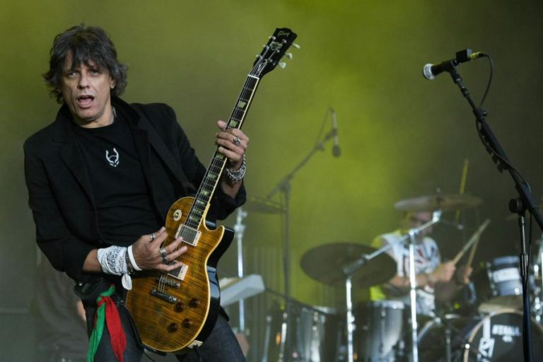 FILME RECORDA “UMA DAS PESSOAS MAIS QUERIDAS DA MÚSICA PORTUGUESA” – REALIZADOR